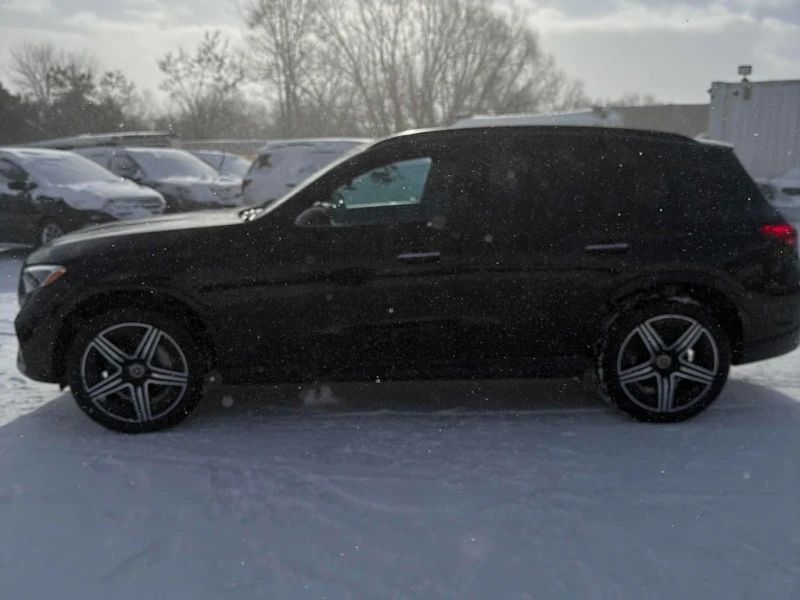 Mercedes-Benz GLC 300 * 4MATIC * CARFAX * ДИСТРОНИК * 360 * ПОДГРЕВ, снимка 2 - Автомобили и джипове - 53277876