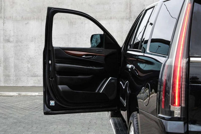 Cadillac Escalade * Premium Luxury * CARFAX * ЦЕНА ДО БГ, снимка 13 - Автомобили и джипове - 53414983