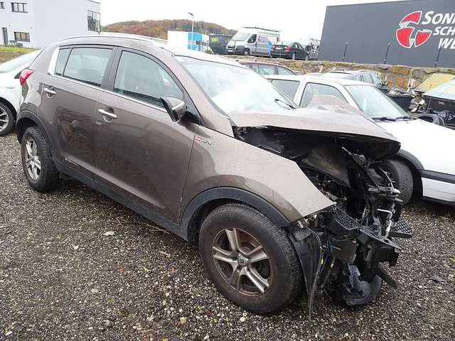 Kia Sportage 2.0CRDI, снимка 1 - Автомобили и джипове - 30645590