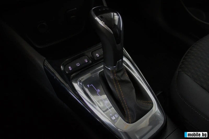 Opel Crossland X Джип, снимка 11 - Автомобили и джипове - 52084730