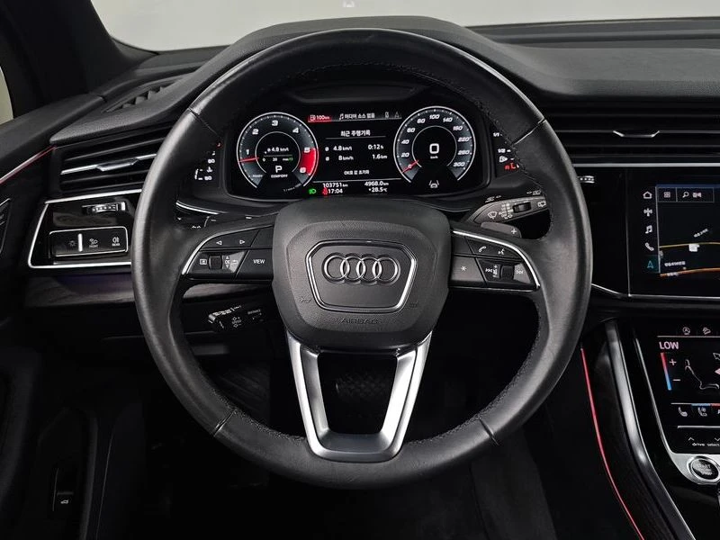 Audi Q7 3.0 DHX Automatic, снимка 9 - Автомобили и джипове - 55462903