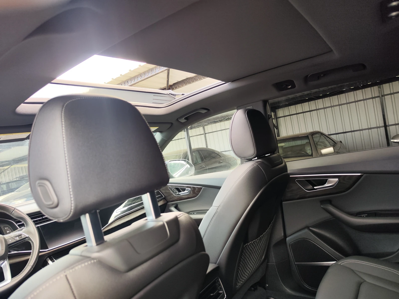 Audi Q8 SLINE* PANORAMA* PODGREV* OBDUH* LINEASIST* LIZING | Mobile.bg   12