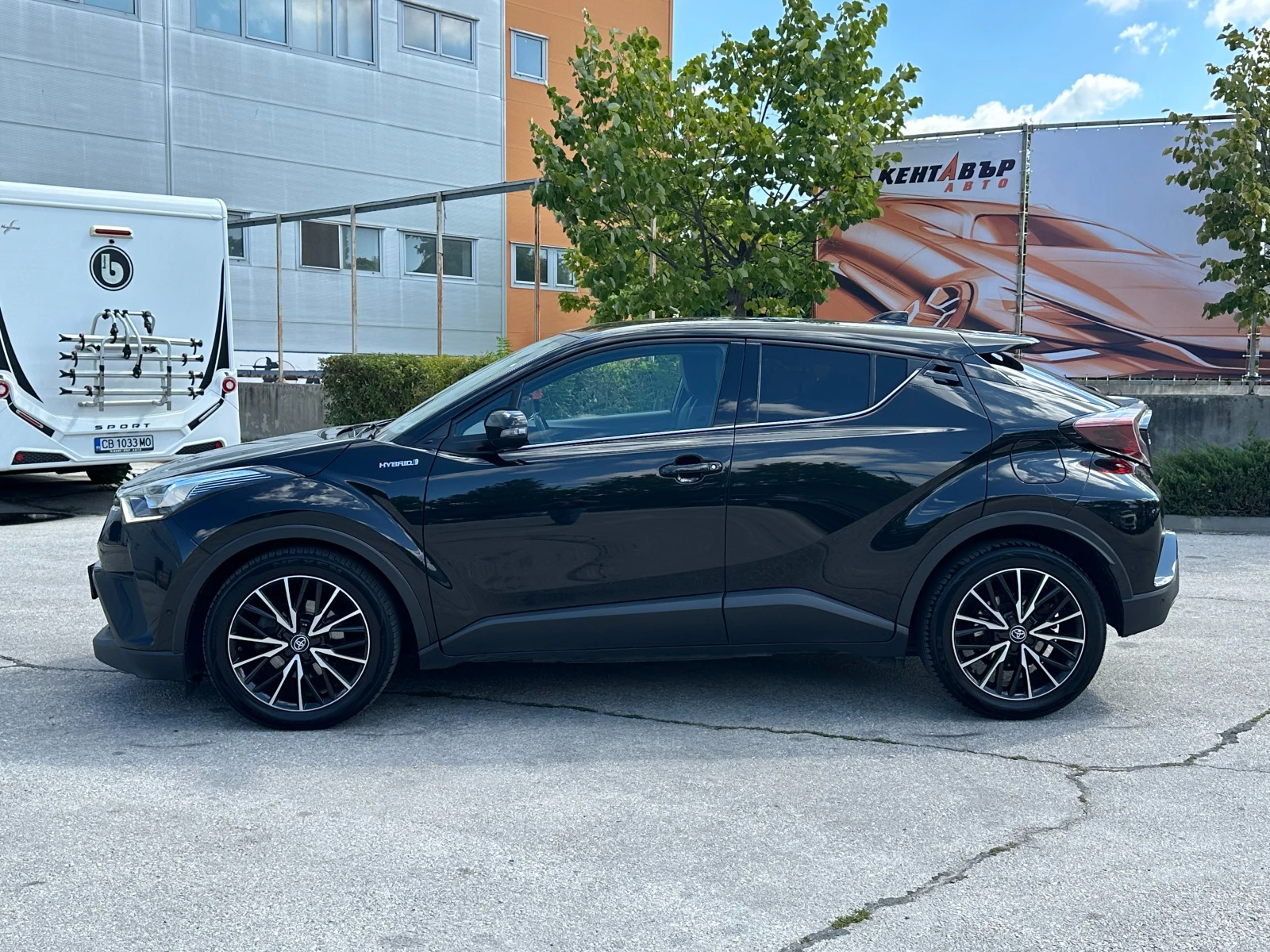 Toyota C-HR 1.8 Hybrid 98 к.с. - изображение 2