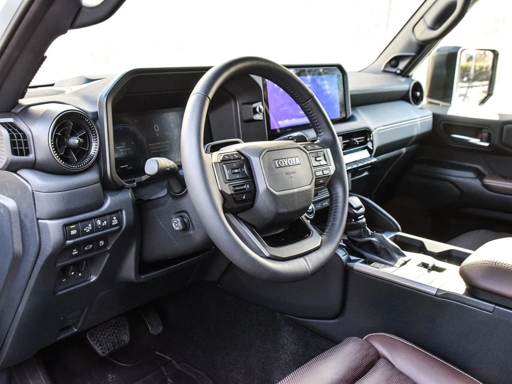 Toyota Land cruiser * | PREMIUM| ROOF| LEATHER| HUD| JBL| 12.3TOUCH| 2 | Mobile.bg � ����������� 11