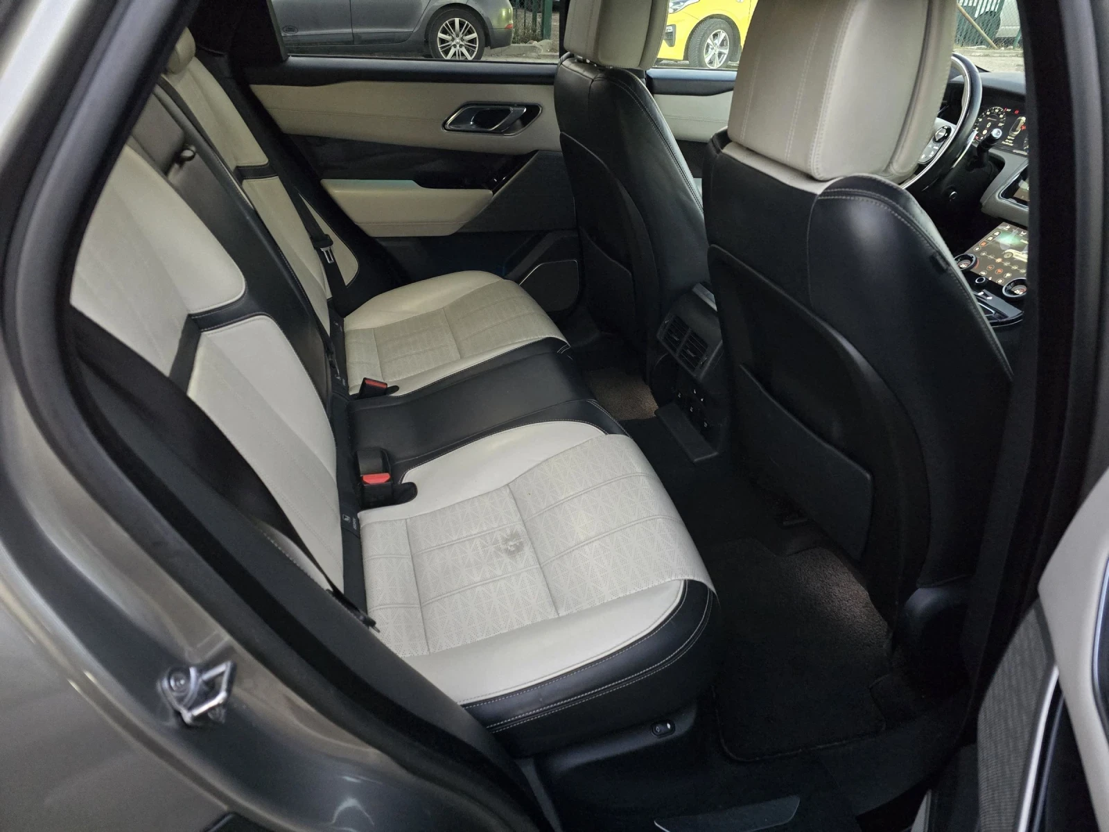 Land Rover Range Rover Velar HSE300/FIRSTEDITION/PANO/CAMERA/22/RDYNAMIC | Mobile.bg � ����������� 10