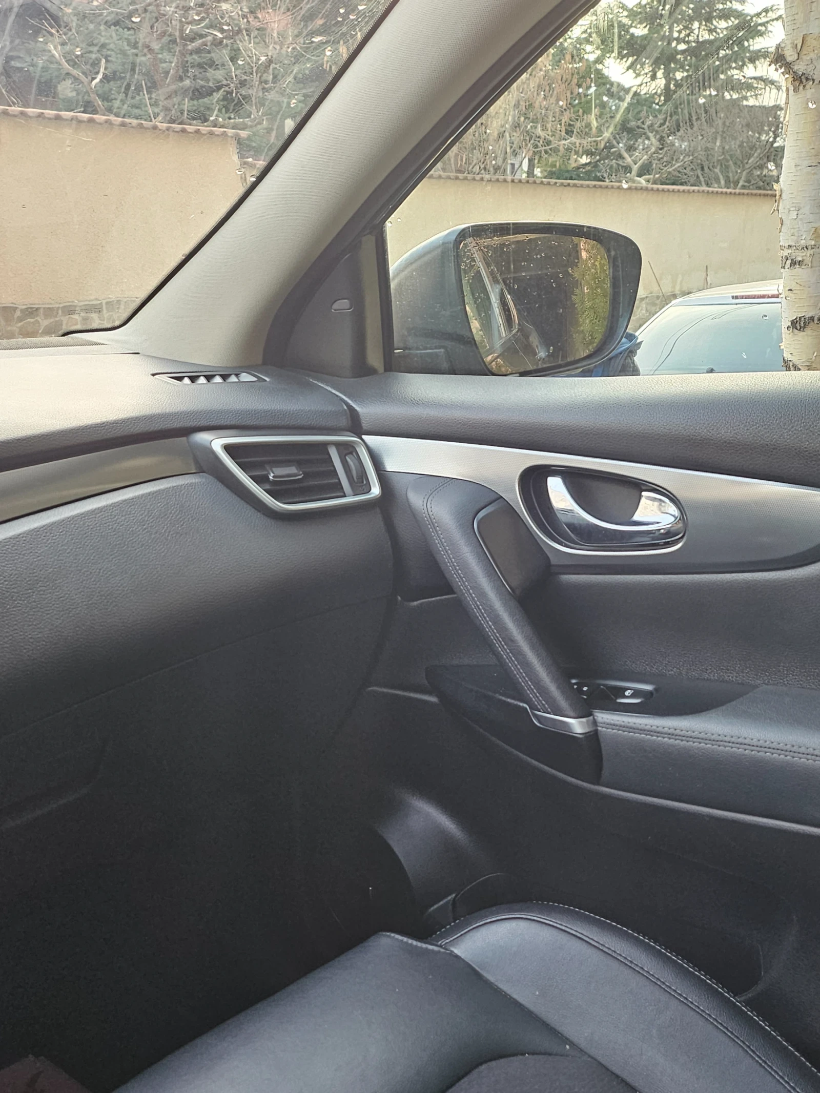 Nissan Qashqai, снимка 8 - Автомобили и джипове - 53781941