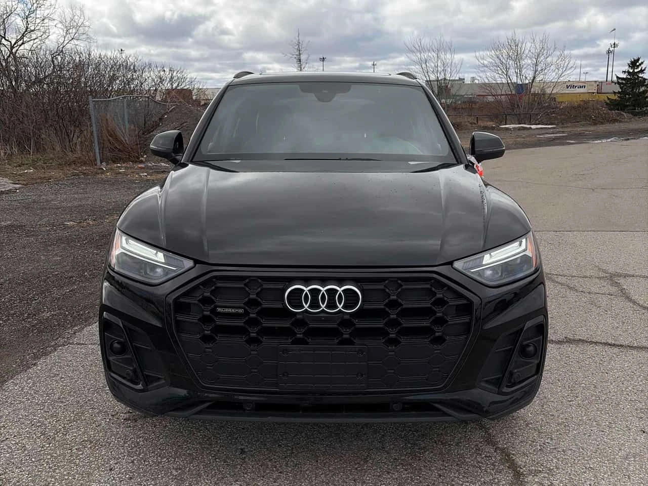 Audi Q5 Progressiv/360 КАМЕРИ/ПАНОРАМА/ДИСТРОНИК/ДВА КЛЮЧА, снимка 2 - Автомобили и джипове - 54387609