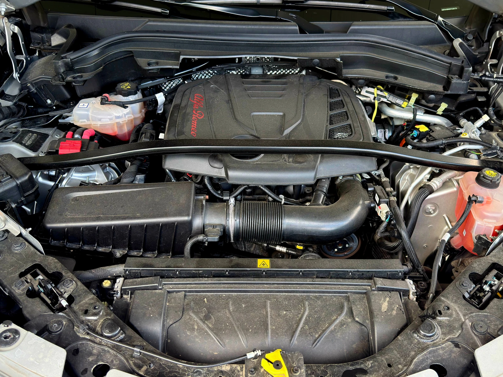 Alfa Romeo Stelvio Veloce Q4, снимка 15 - Автомобили и джипове - 54822550