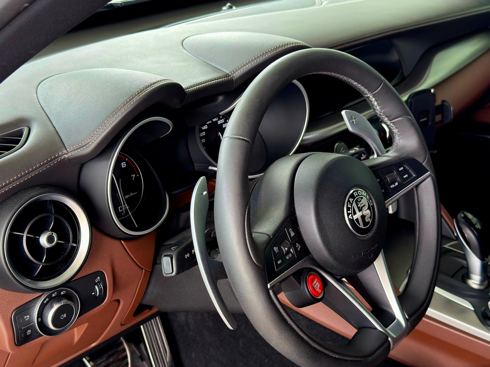 Alfa Romeo Stelvio Veloce Q4, снимка 11 - Автомобили и джипове - 54822550