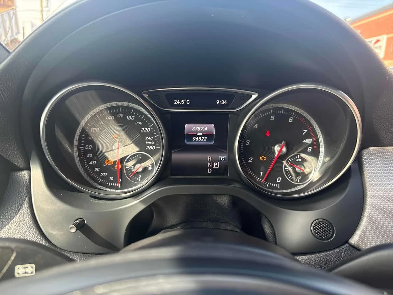 Mercedes-Benz GLA 250 PANO| ПОДГРЕВИ| ПАМЕТ| 2 КЛЮЧА| , снимка 9 - Автомобили и джипове - 55293814