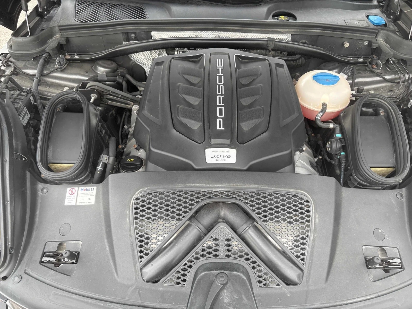 Porsche Macan GTS* BOSE* ПОДГРЕВ* ПАНОРАМА* CARFAX , снимка 14 - Автомобили и джипове - 55640899
