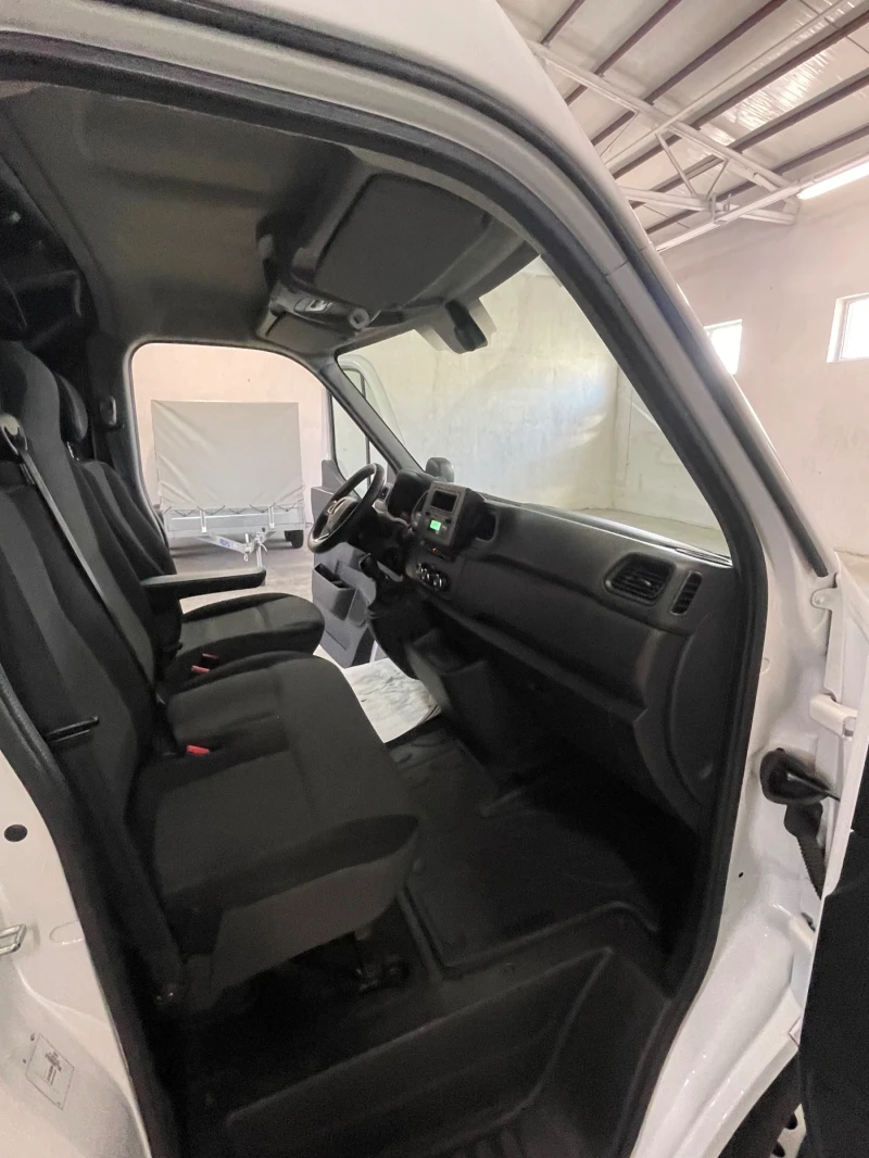 Renault Master T35/2.3/клима/преден и заден парктр/6ск/автопилот/, снимка 14 - Бусове и автобуси - 52943737