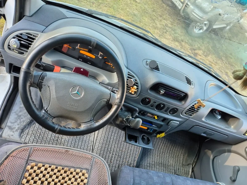 Mercedes-Benz Sprinter 208, снимка 8 - Бусове и автобуси - 53143670