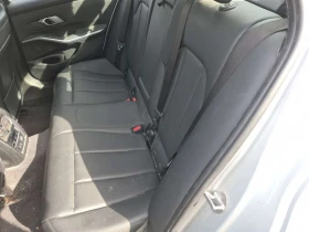 BMW 330 330I XDRIVE/CARFAX/ПОДГРЕВ/ПАМЕТ/ШИБЕДАХ, снимка 12