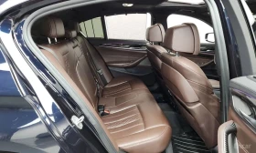 BMW 530 d M Sport Plus/ДИСТРОНИК/ОБДУХ/360 КАМ/ПОДГРЕВ/, снимка 11
