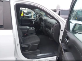 Chevrolet Silverado 1500 4WD Short Bed RST * СТАВА НА ГАЗ* CARFAX - 25900 € / 50656.00 лв. - 53341049 5