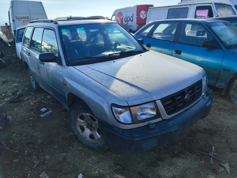 Subaru Forester 2.0, снимка 2 - Автомобили и джипове - 44443945