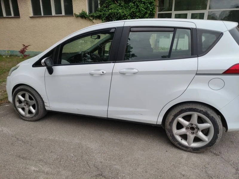 Ford B-Max, снимка 2 - Автомобили и джипове - 47444888