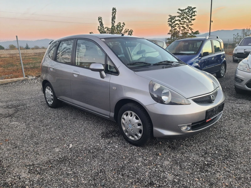 Honda Jazz 3бр., снимка 3 - Автомобили и джипове - 48035207