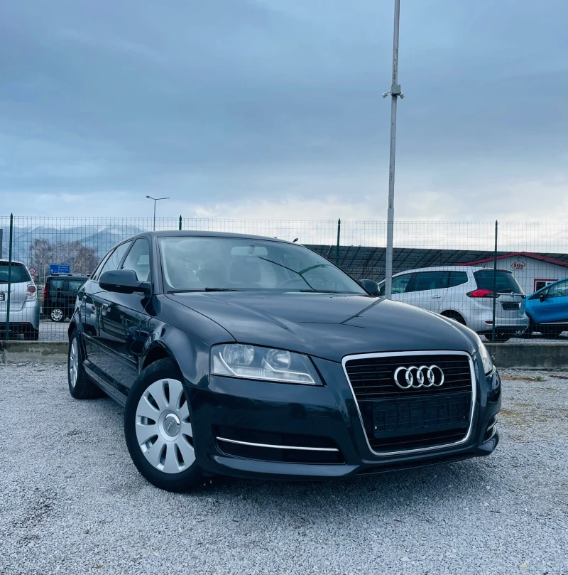 Audi A3 1.6 TDI Sportback * КОЖА * НАВИГАЦИЯ * , снимка 3 - Автомобили и джипове - 48466854