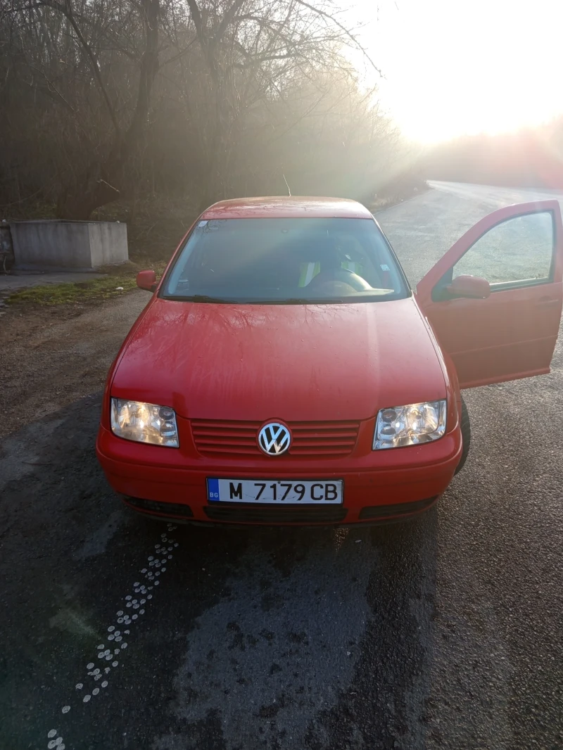 VW Bora 1.9, снимка 1 - Автомобили и джипове - 48903491