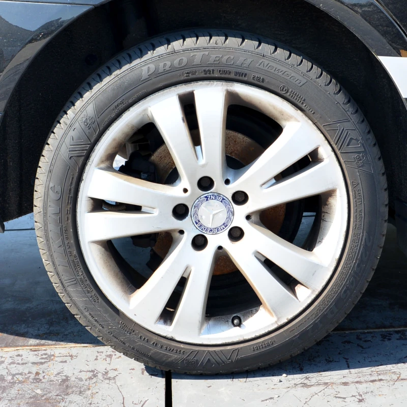 Mercedes-Benz C 180 1.8 CGI, снимка 5 - Автомобили и джипове - 51293444