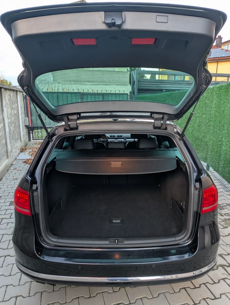 VW Passat 2.0TDI 177кс.* Highline* DCC* Дистроник* Подгрев, снимка 7 - Автомобили и джипове - 52405032