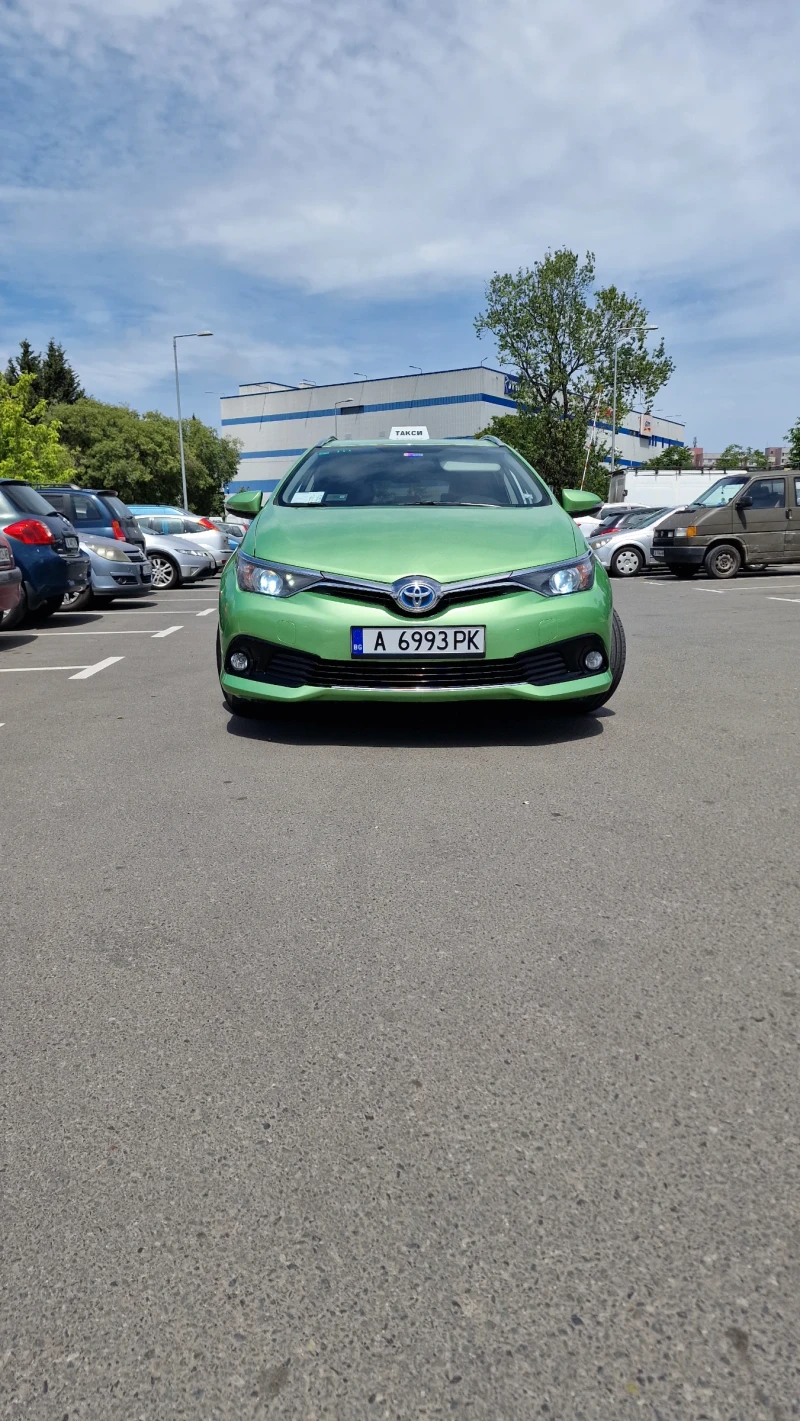 Toyota Auris Hybrid + ГАЗ