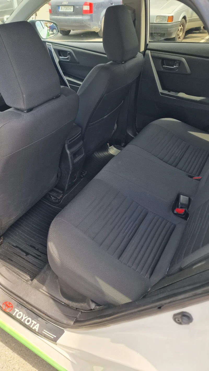 Toyota Auris Hybrid + ГАЗ, снимка 8 - Автомобили и джипове - 52514447