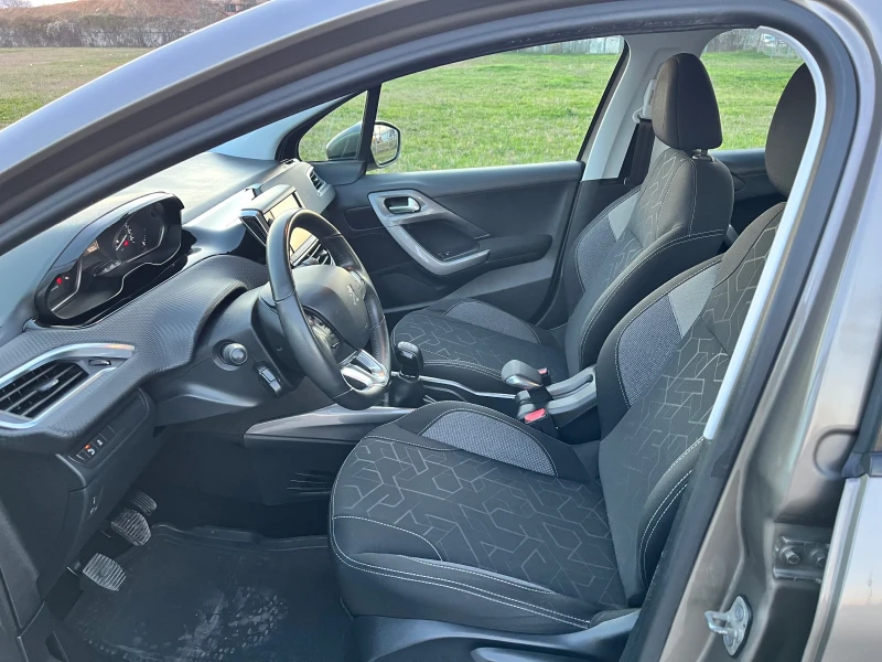 Peugeot 2008 1.6 HDI FACELIFT , снимка 9 - Автомобили и джипове - 52851589