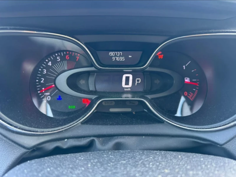 Renault Captur NAVI-КАМЕРА-SWISS, снимка 3 - Автомобили и джипове - 53473658