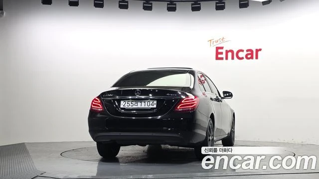 Mercedes-Benz C 200 | TOP SERVICE, снимка 4 - Автомобили и джипове - 55803745