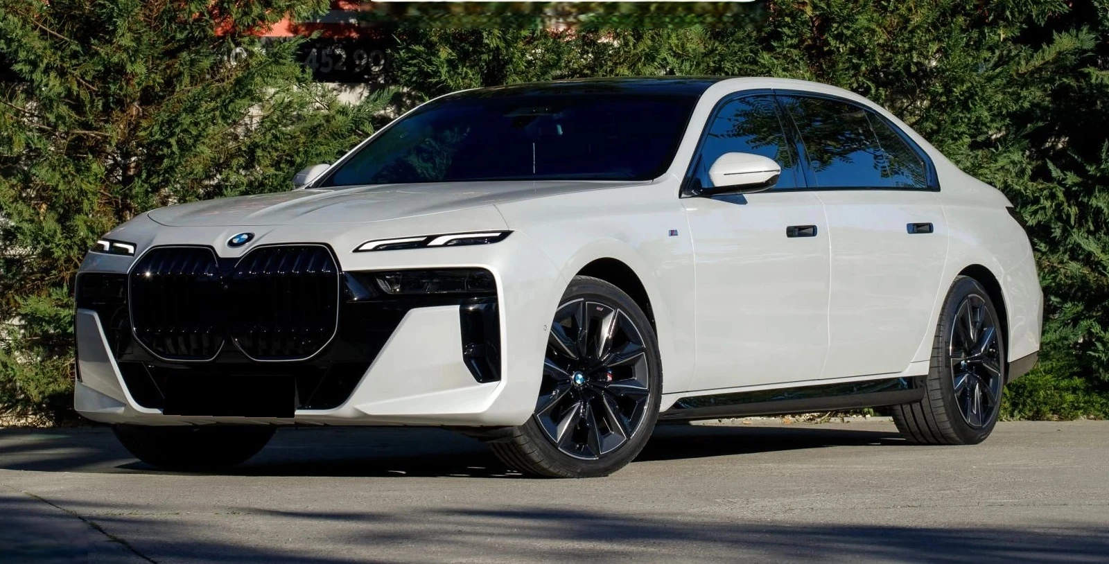 BMW 740 M-Sport xDrive, Massage, B/W, снимка 1