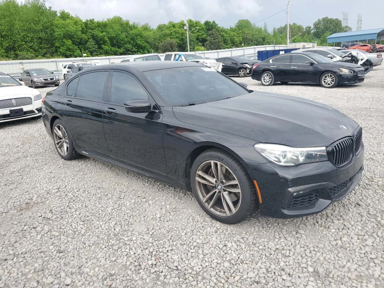 BMW 750 XE Bowers&Wilkins* Обдух* 360* Head-Up* Дистроник* - изображение 6