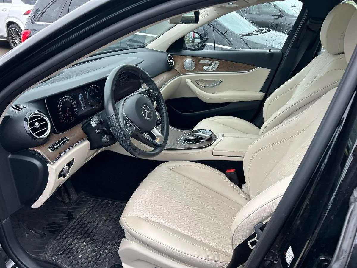 Mercedes-Benz E 300 * АВТОКРЕДИТ * CARFAX - изображение 6