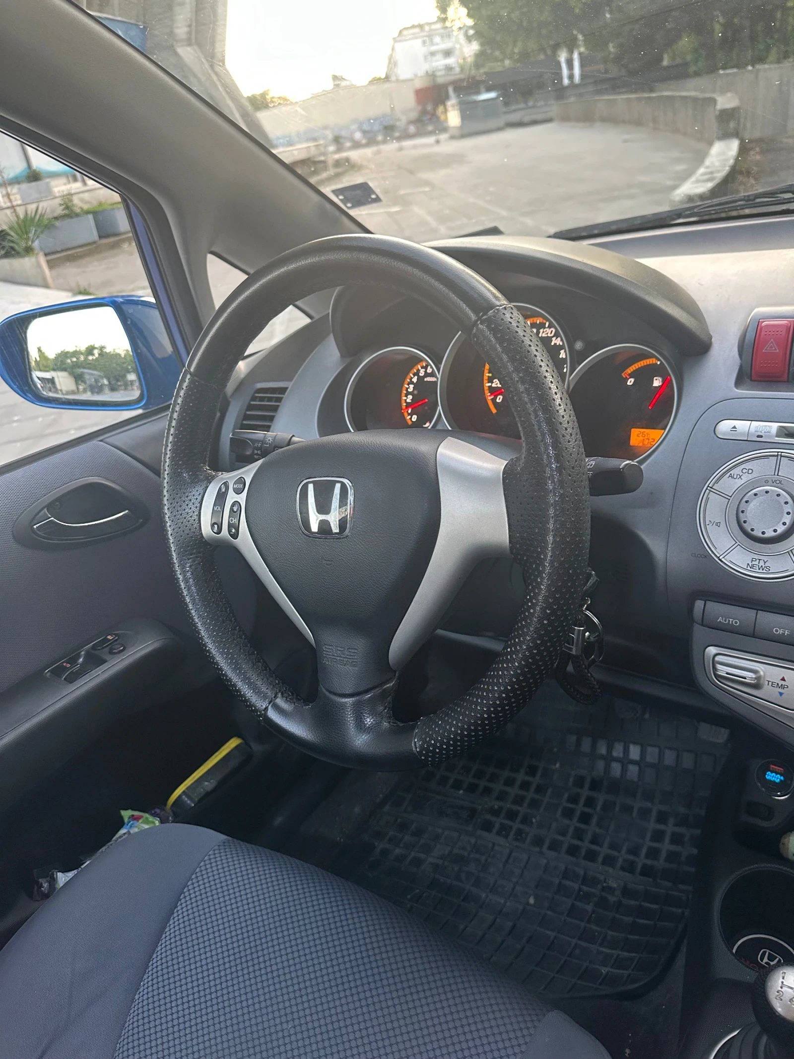 Honda Jazz  - изображение 6