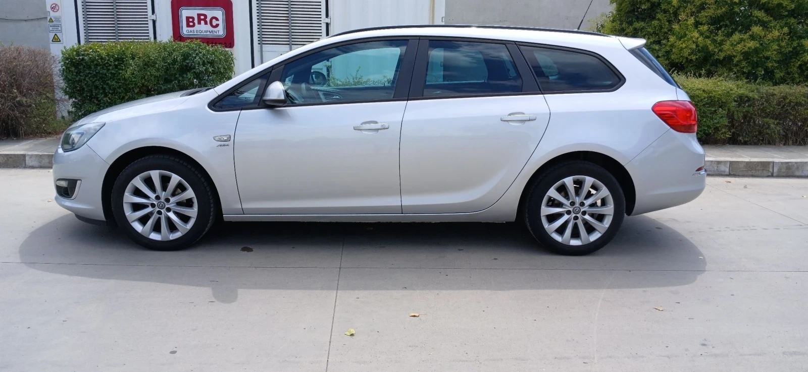Opel Astra 1.4 140 P.S Active - изображение 2