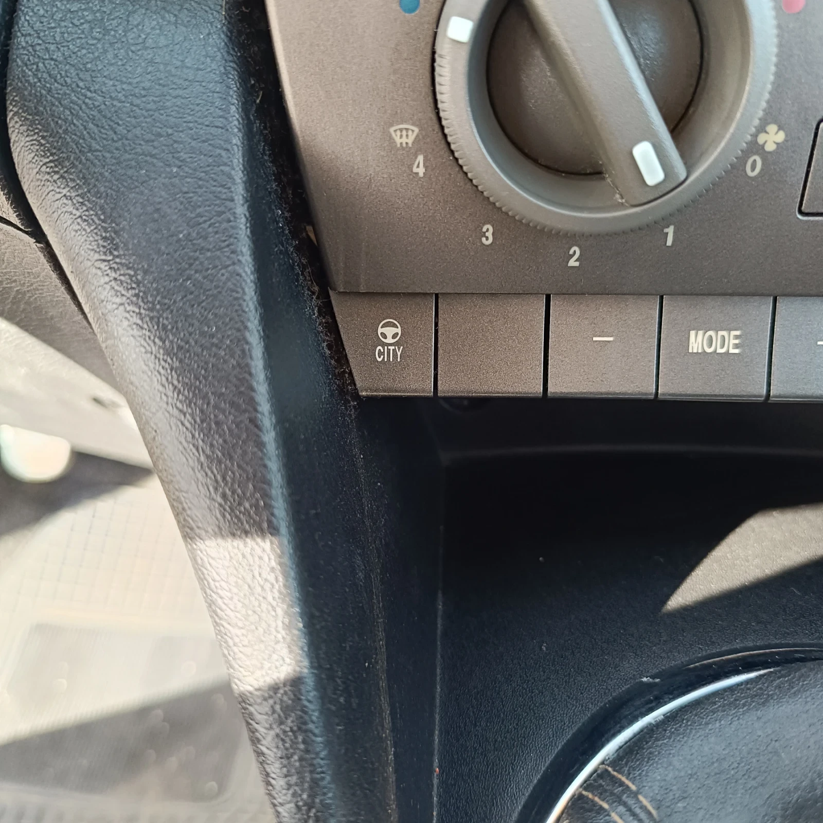 Lancia Ypsilon 1.2I 80к.с. климатик - изображение 6