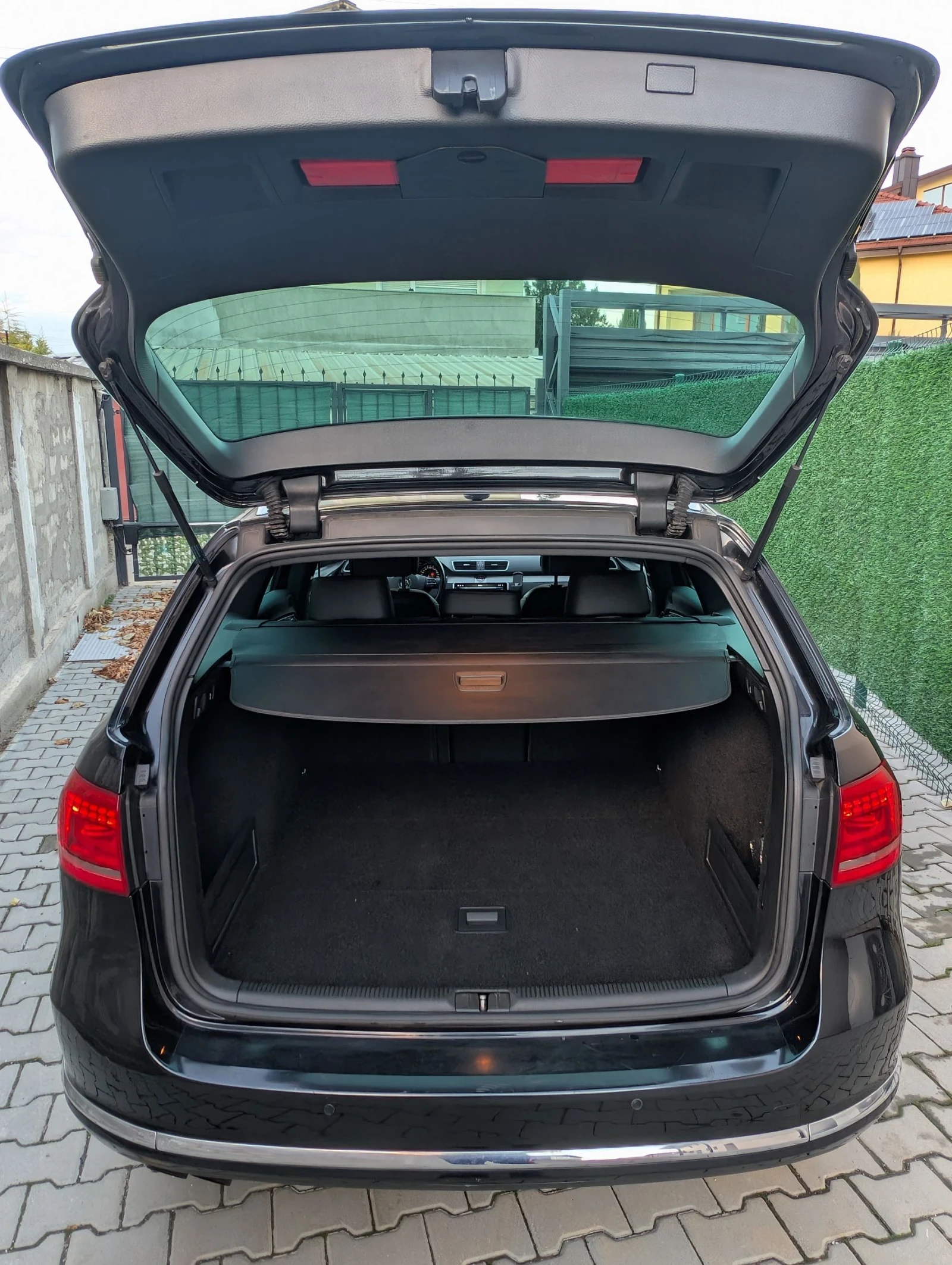 VW Passat 2.0TDI 177кс.* Highline* DCC* Дистроник* Подгрев - изображение 7