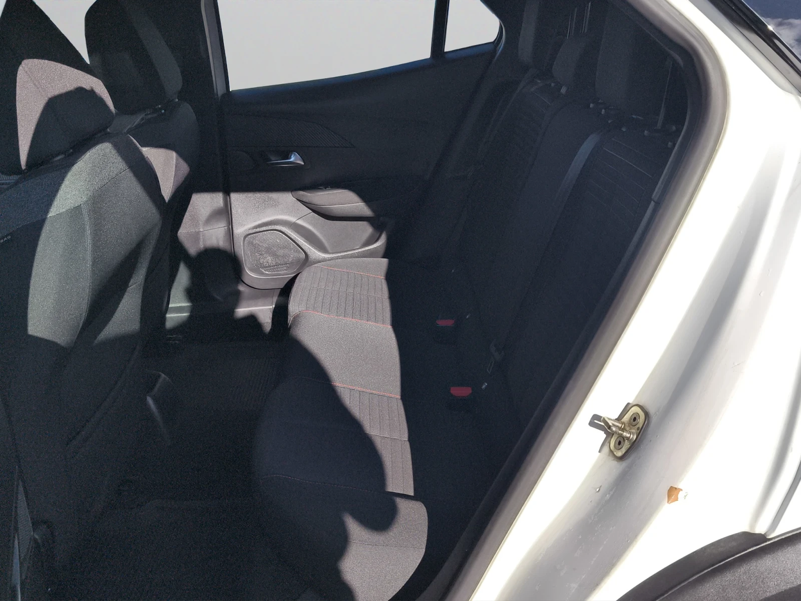 Peugeot 2008 ACTIVE 1, 5 BlueHDi 102 BVM6 EURO6 // 2007R09 | Mobile.bg � ����������� 12