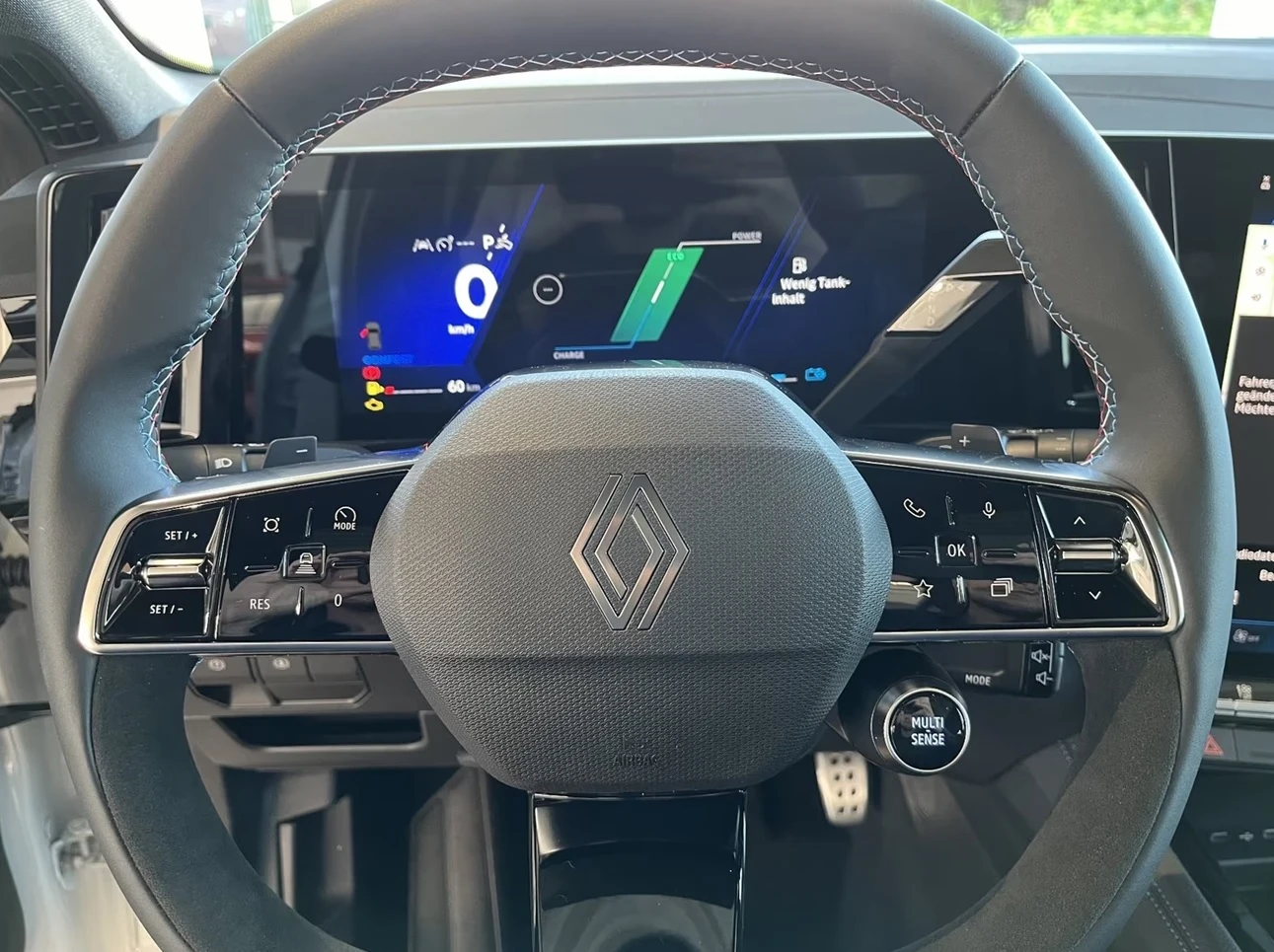 Renault Austral Esprit Alpine Full Hybrid E-Tech 200 - изображение 6