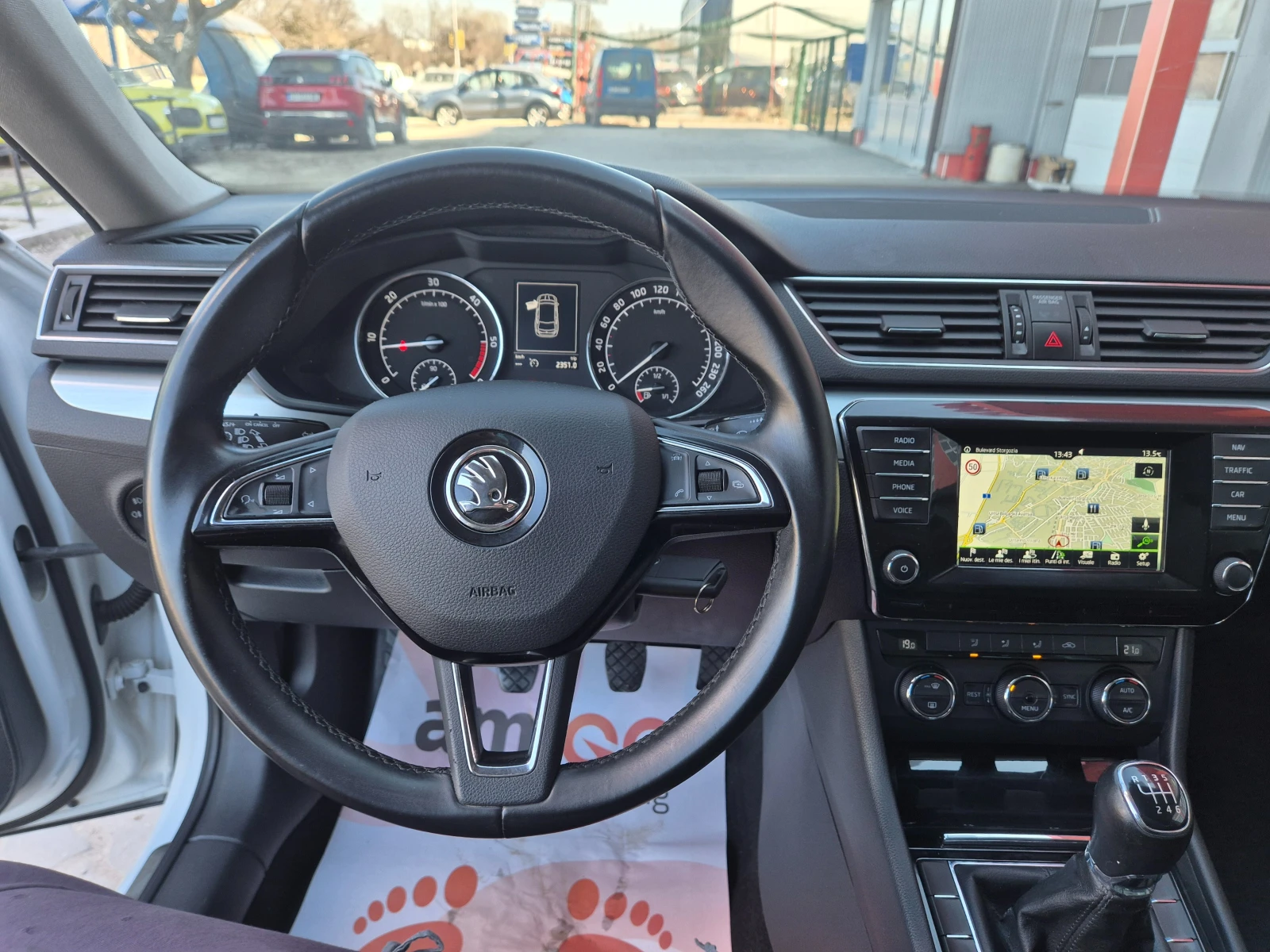 Skoda Superb 2.0, TDI, 150k.s., снимка 14 - Автомобили и джипове - 53754353