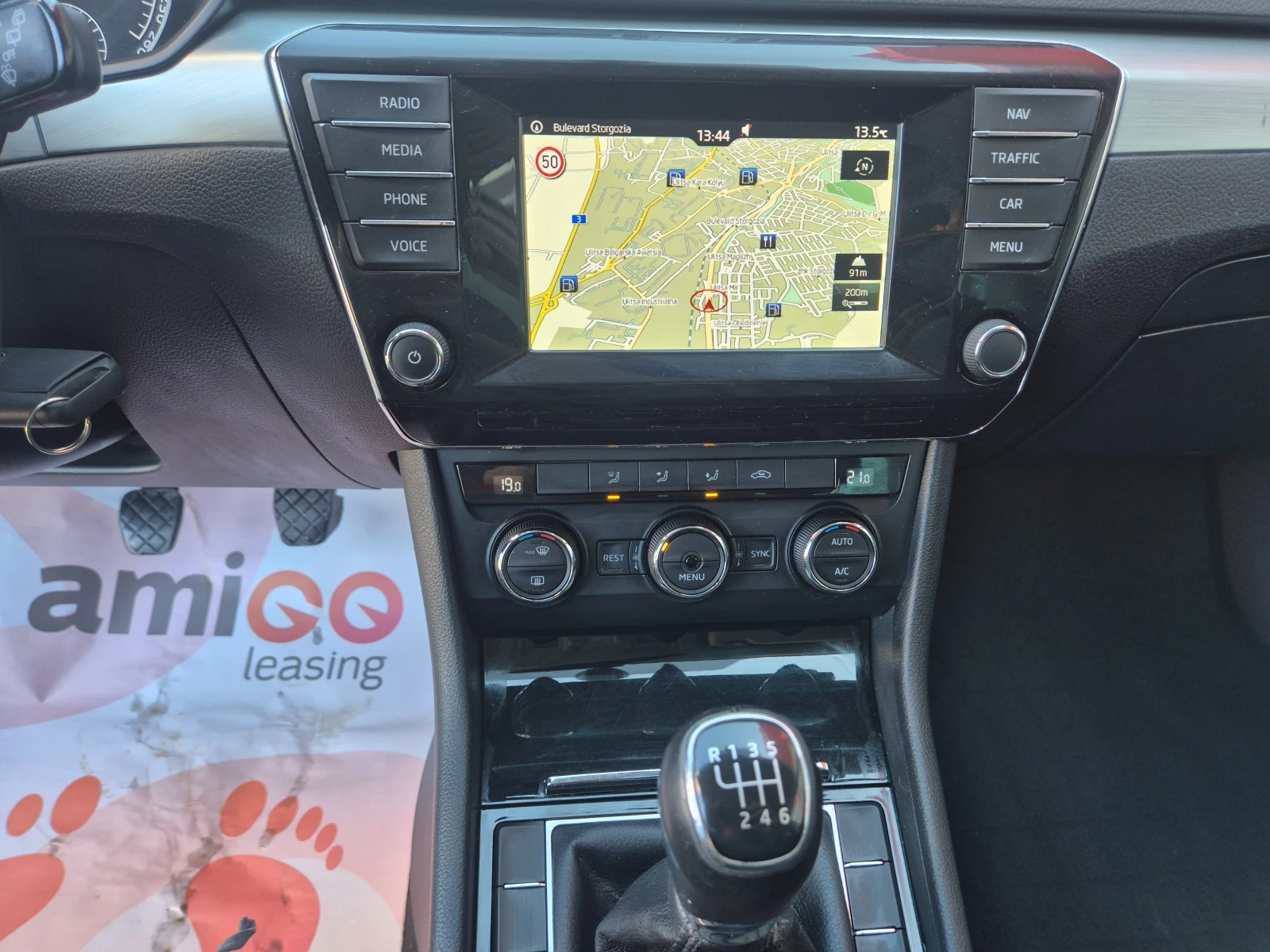 Skoda Superb 2.0, TDI, 150k.s., снимка 15 - Автомобили и джипове - 53754353