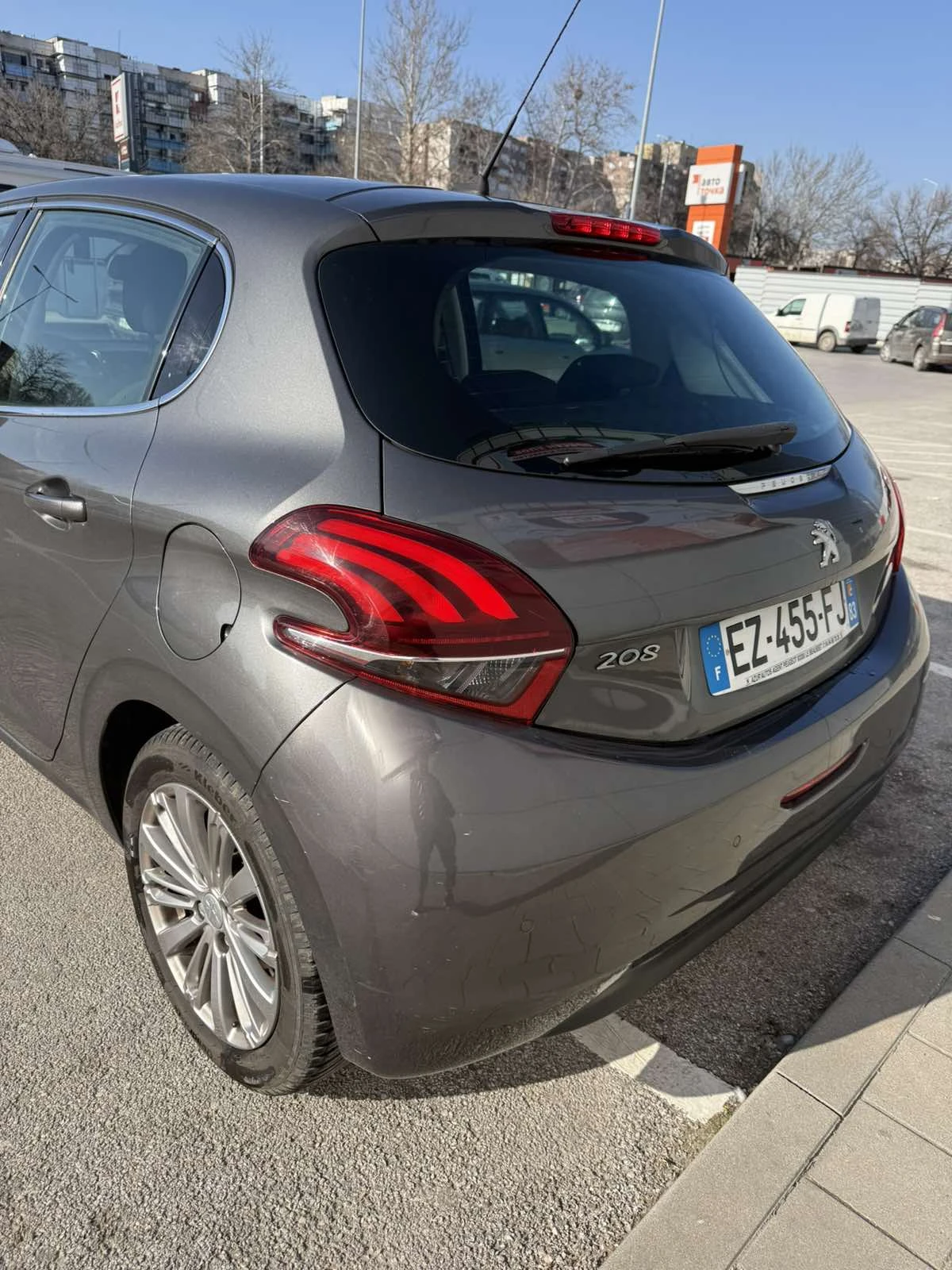 Peugeot 208, снимка 6 - Автомобили и джипове - 53872633