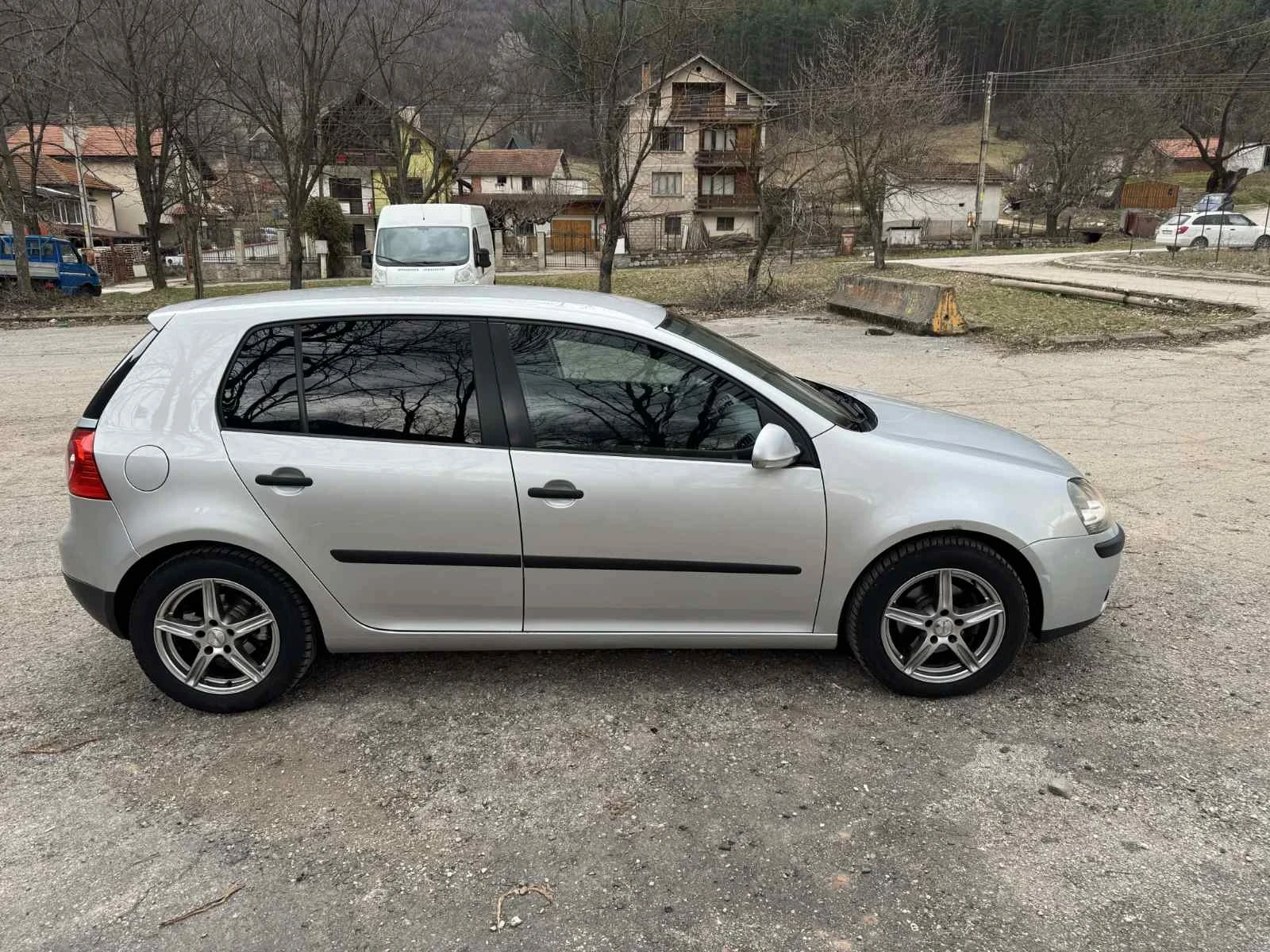 VW Golf 1.9 tdi , снимка 4 - Автомобили и джипове - 53933896