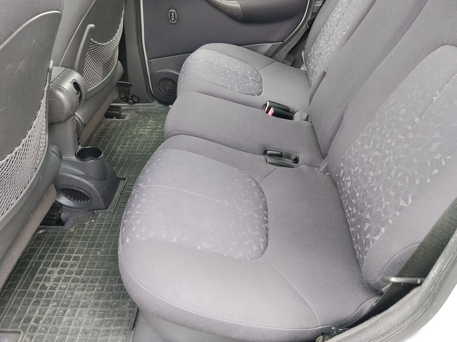 Mercedes-Benz A 170 1.7 Diesel, снимка 10 - Автомобили и джипове - 53978336