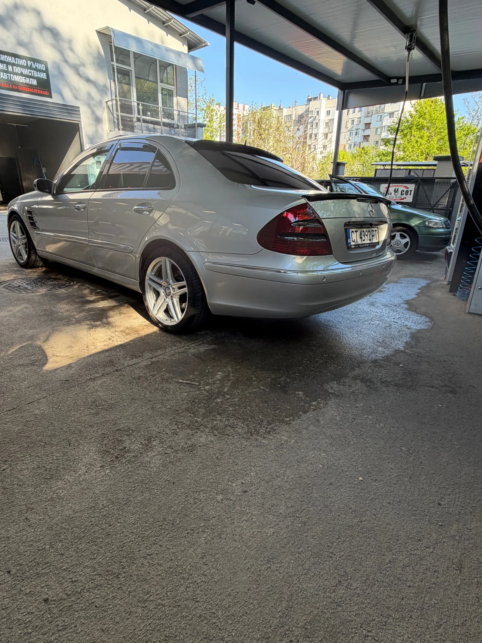 Mercedes-Benz E 270 CDI, снимка 7 - Автомобили и джипове - 54314132