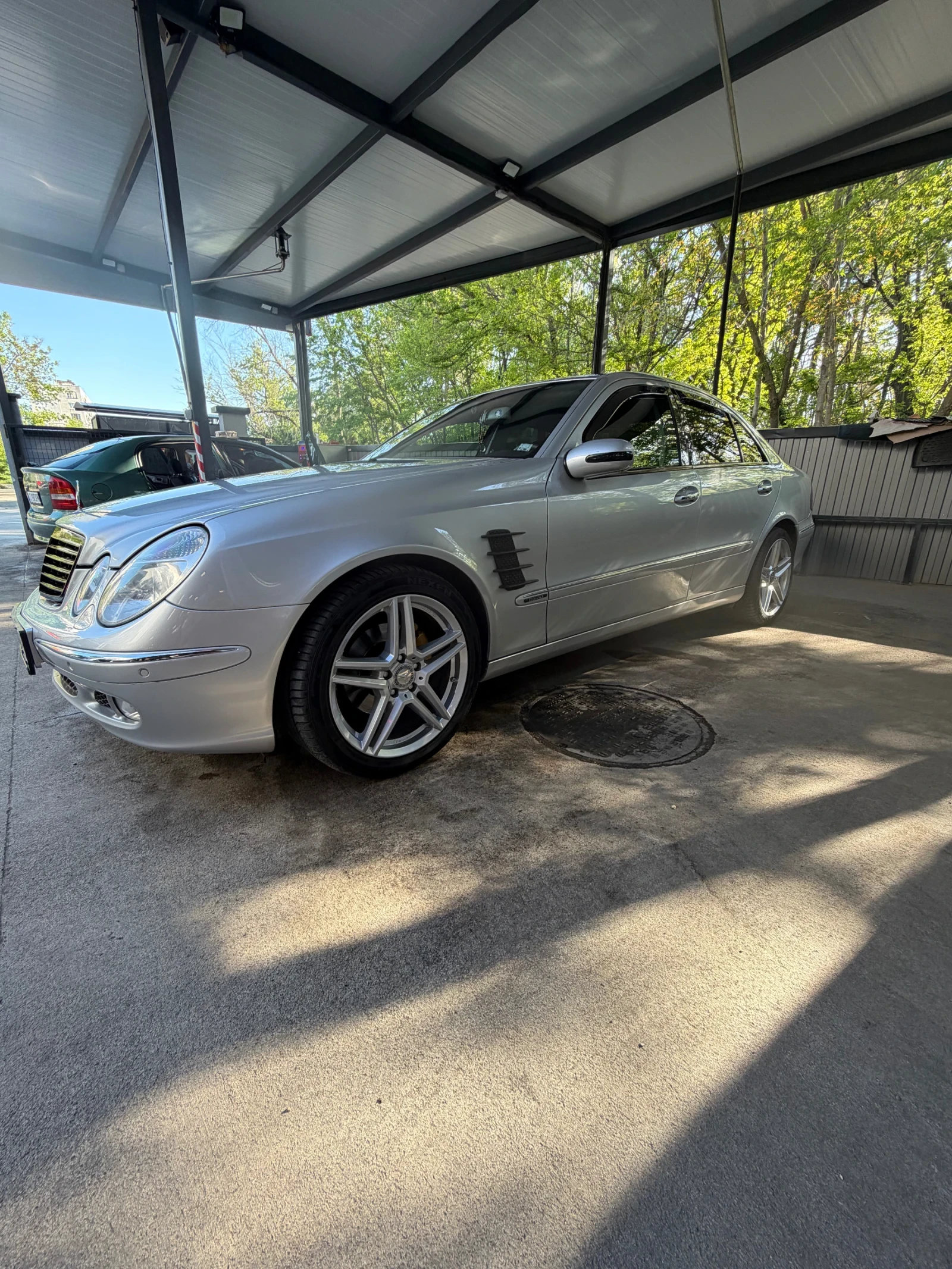 Mercedes-Benz E 270 CDI, снимка 6 - Автомобили и джипове - 54314132