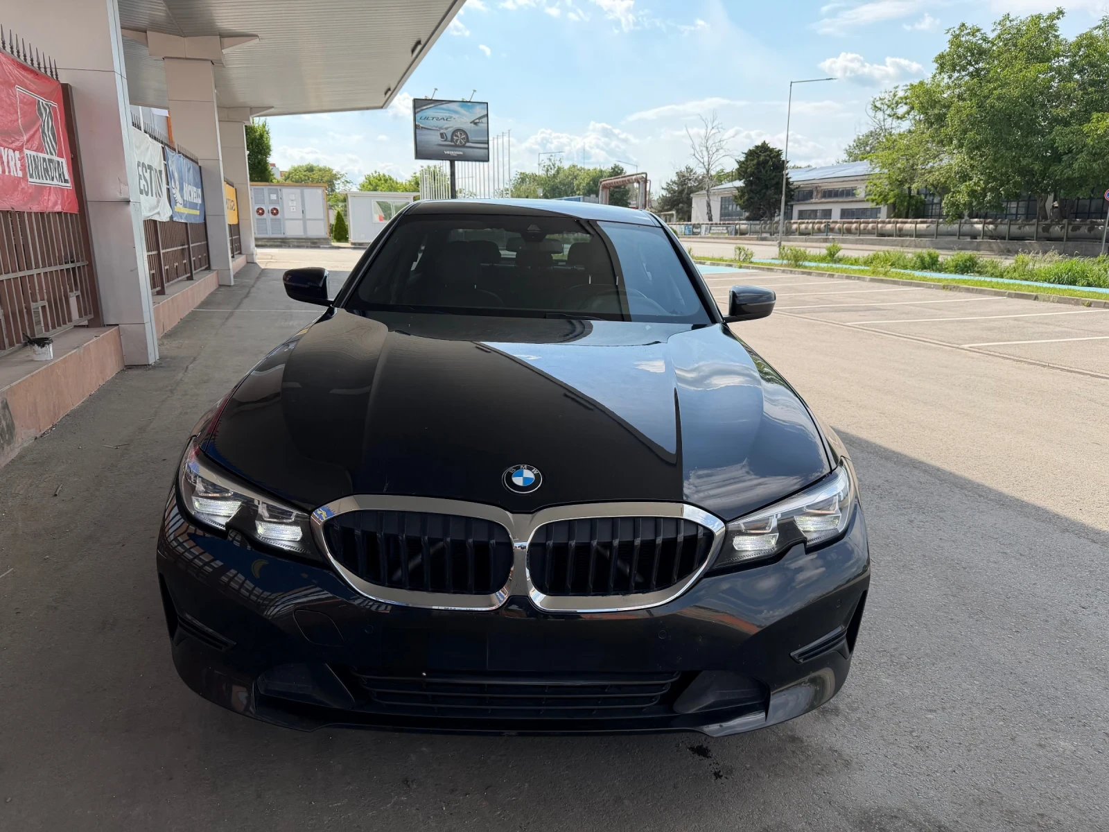 BMW 320 БАРТЕР* КОЖА* НАВИ* Mпакет* LED* , снимка 4 - Автомобили и джипове - 54669420