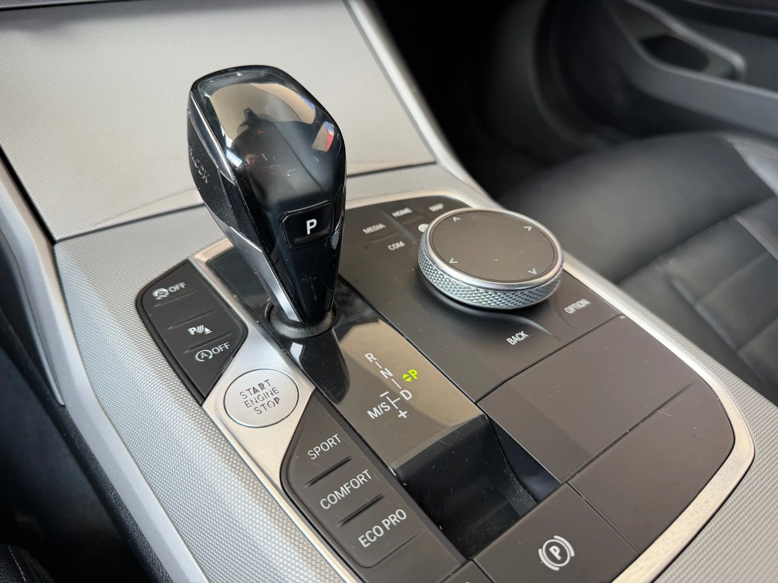 BMW 320 БАРТЕР* КОЖА* НАВИ* Mпакет* LED* , снимка 12 - Автомобили и джипове - 54669420
